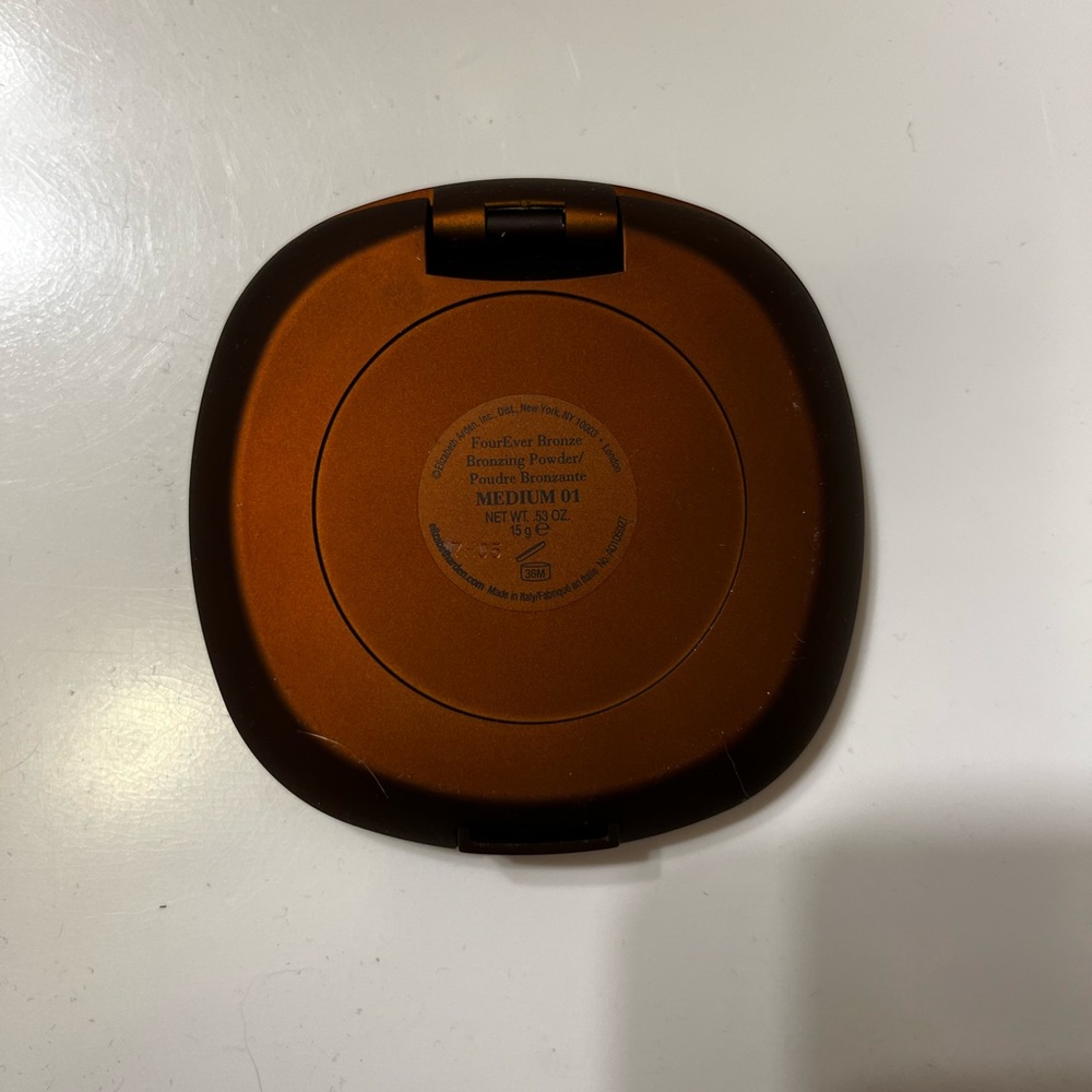 Elizabeth Arden Bronze Powder - Picture 6 of 8
